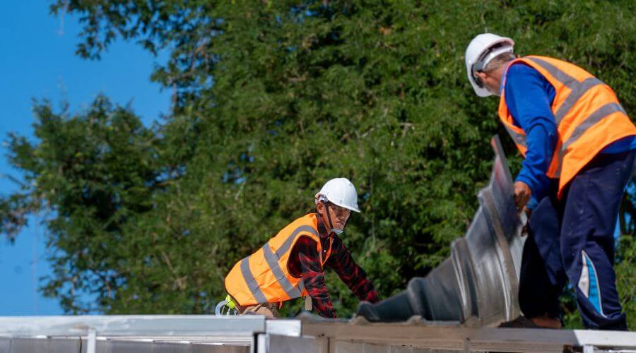 Professional residential roofers in High Ridge, MO